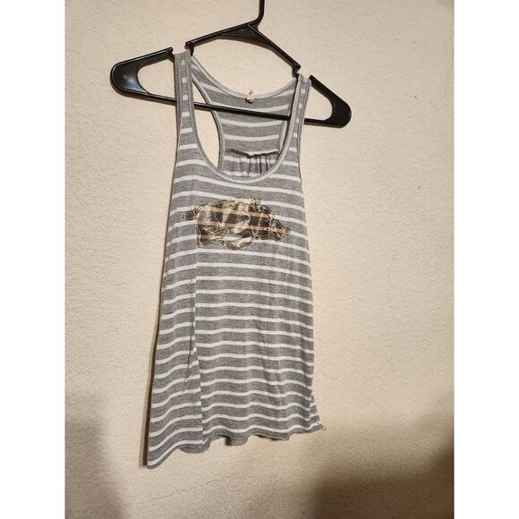 Womens small? tank - S 8 - Picture 1 of 4